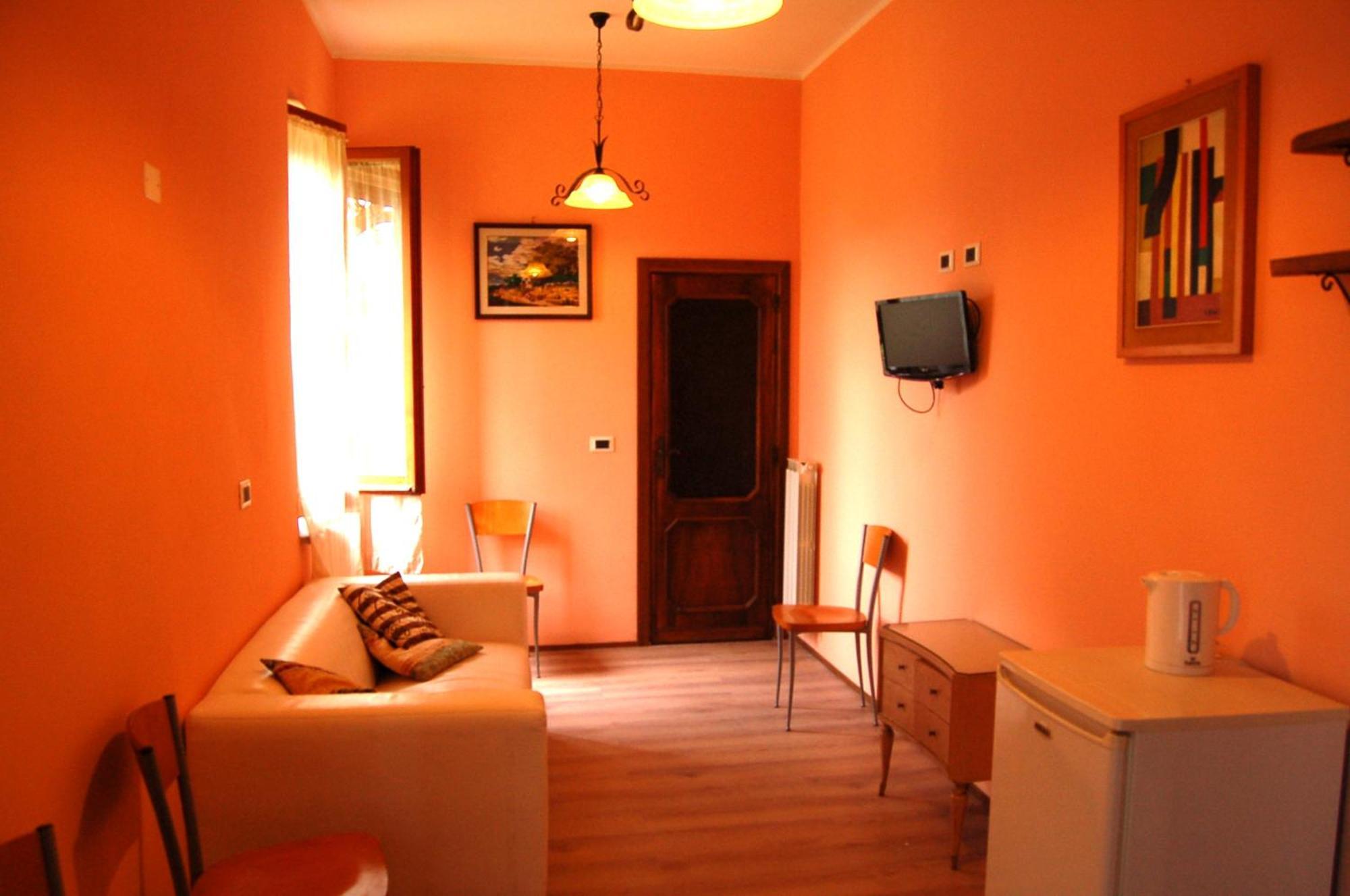 Borgo Nuovo San Martino Guest House Ambra Екстериор снимка