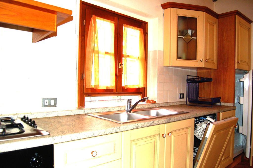 Borgo Nuovo San Martino Guest House Ambra Екстериор снимка