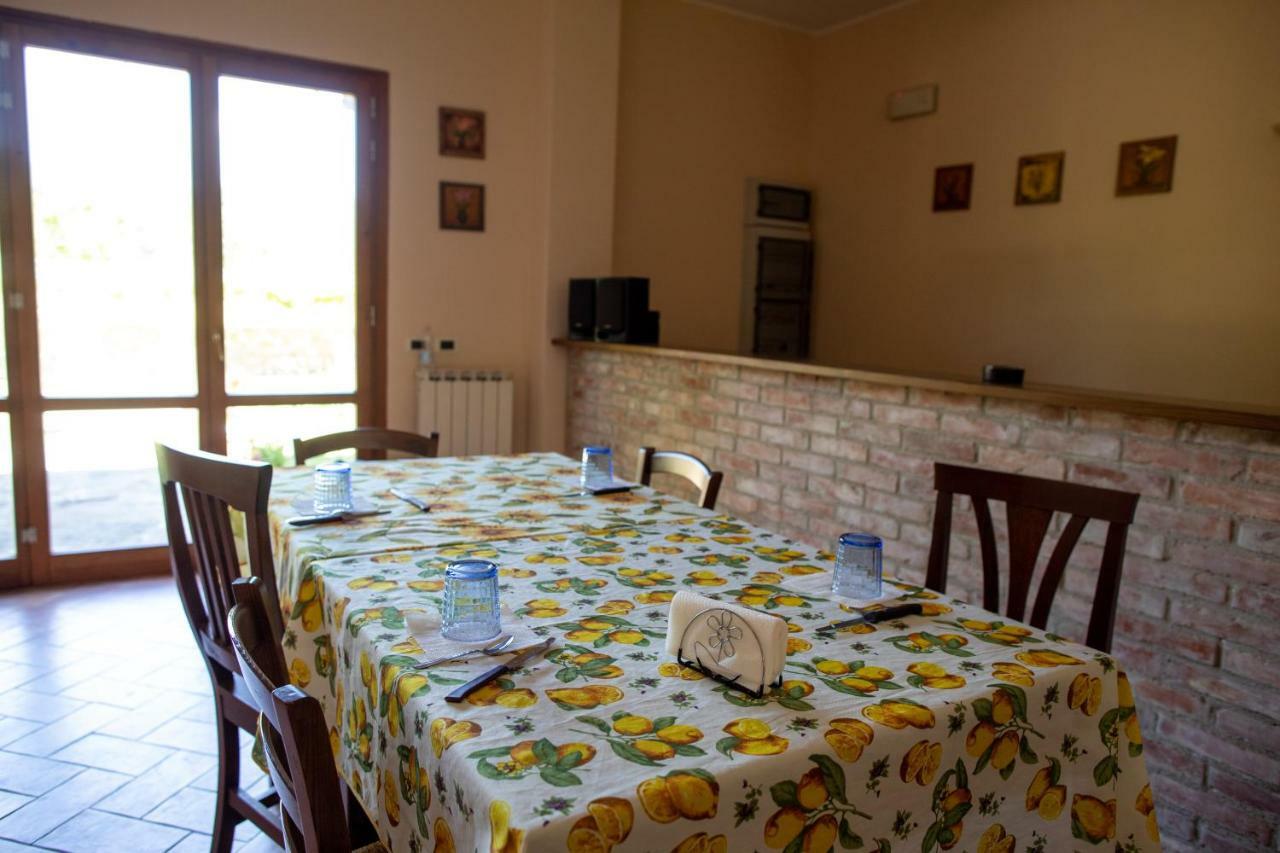 Borgo Nuovo San Martino Guest House Ambra Екстериор снимка